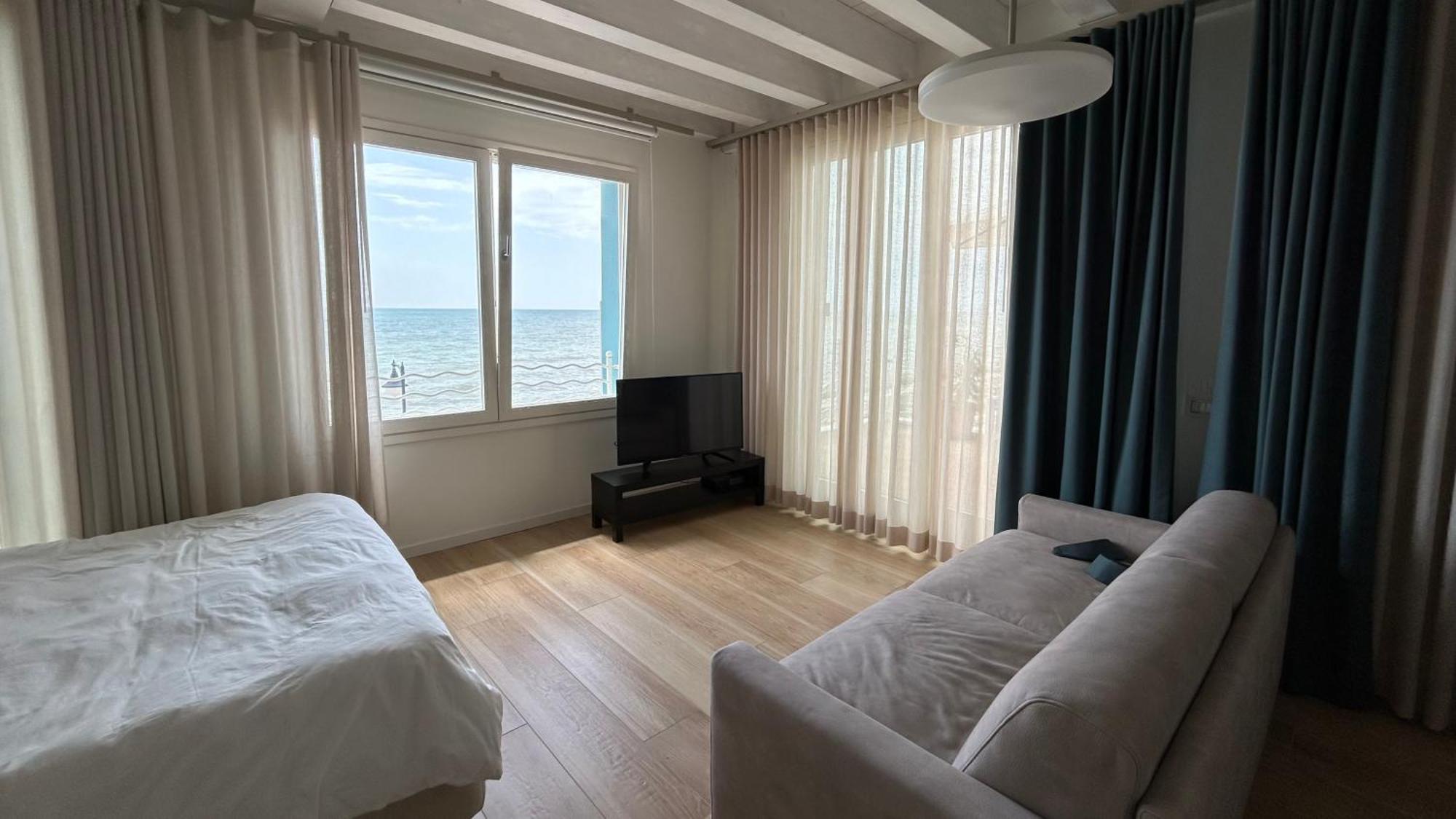 Ca Dell'Angelo - Caorle Aparthotel Bagian luar foto